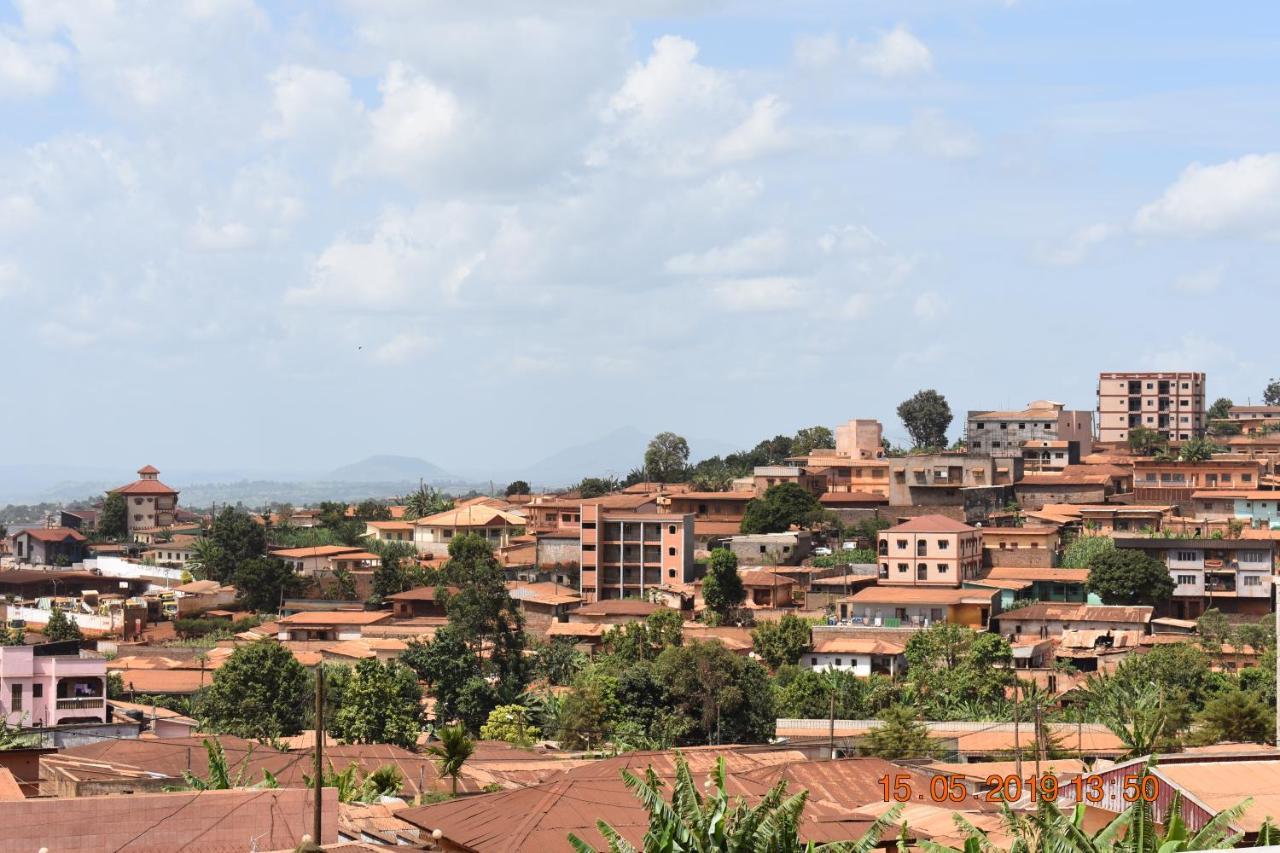 Residence Vicyma 2 P Tout Confort Bafoussam Centre エクステリア 写真
