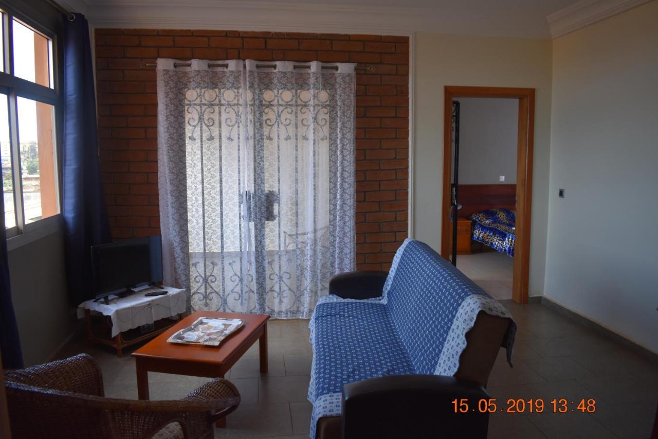 Residence Vicyma 2 P Tout Confort Bafoussam Centre エクステリア 写真