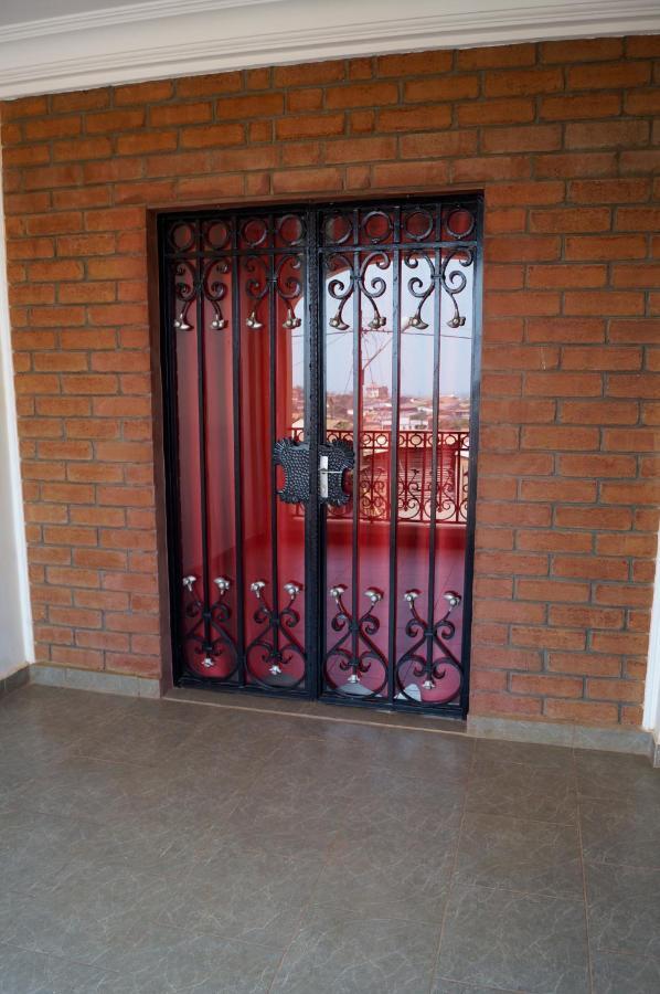 Residence Vicyma 2 P Tout Confort Bafoussam Centre エクステリア 写真